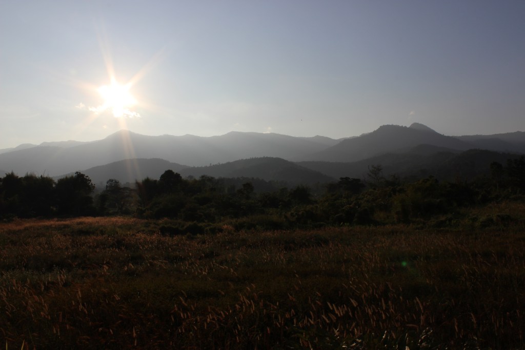 The never ending beauty of Phayao. Sometimes I can't believe it's home.